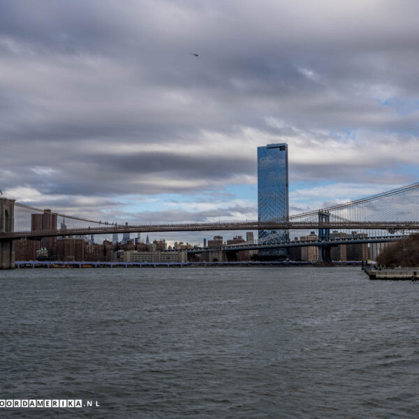 Brooklyn Bridge vanaf Brooklyn Bridge Park Pier 2